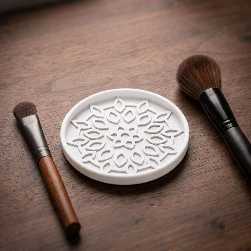 Disc Shaped Makeup Brush Clean - Beauty Of Makeup 评论和价格